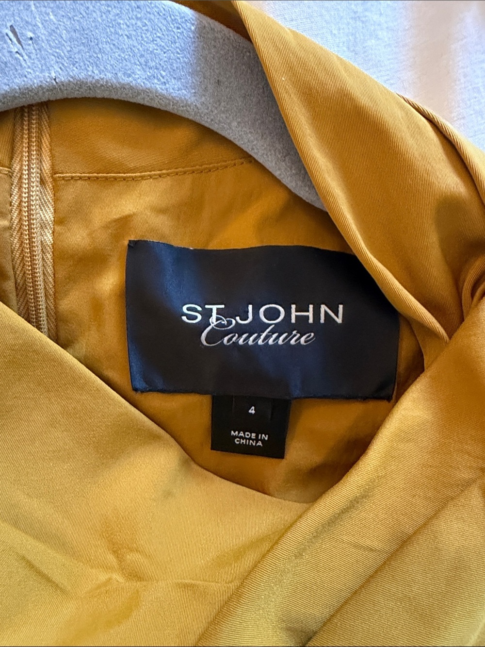 St. John couture Mustard Twist-Neck Sheath Dress size 4 - Picture 4 of 5